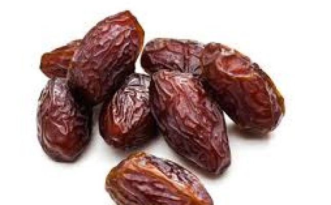 تنظيف الرحم باستخدام التمر