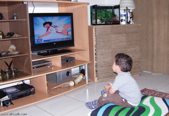 إبعاد الاطفال عن التلفزيون