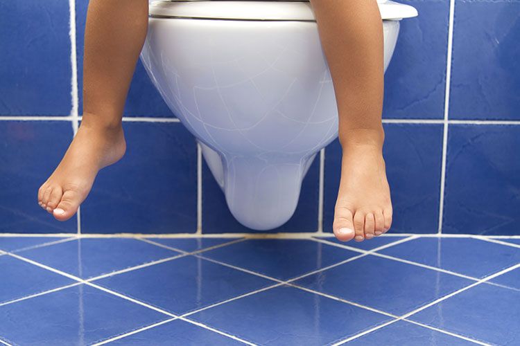 علاج الإمساك عند الأطفال